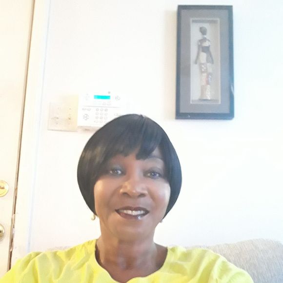 Meet your Posher, Shirley - Picture 1 of 1